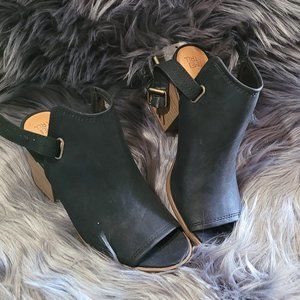 Ankle Peep Toe Booties